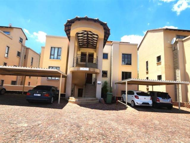 Townhouse for sale in Ekurhuleni, Gauteng