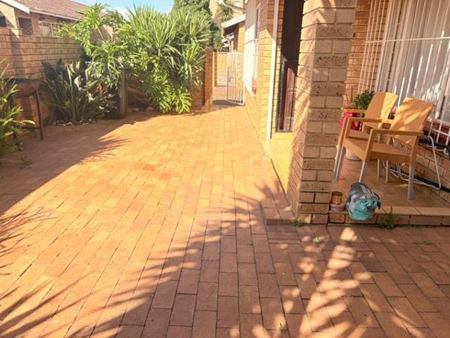 Townhouse for rent in Westonaria, Gauteng