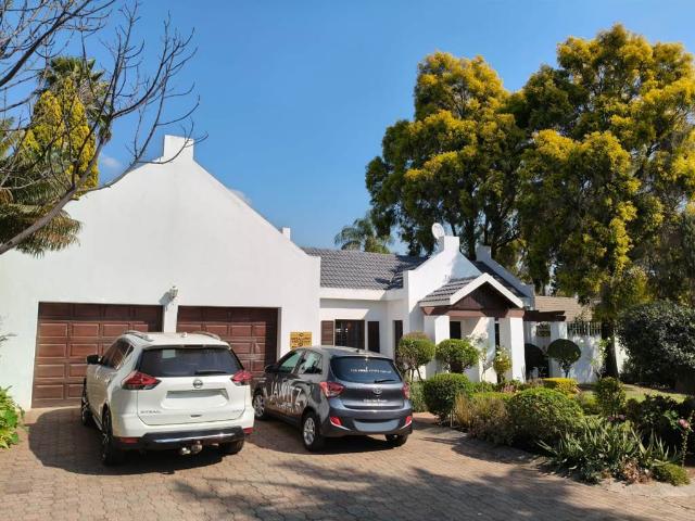 Townhouse for sale in Tlhabane, North West