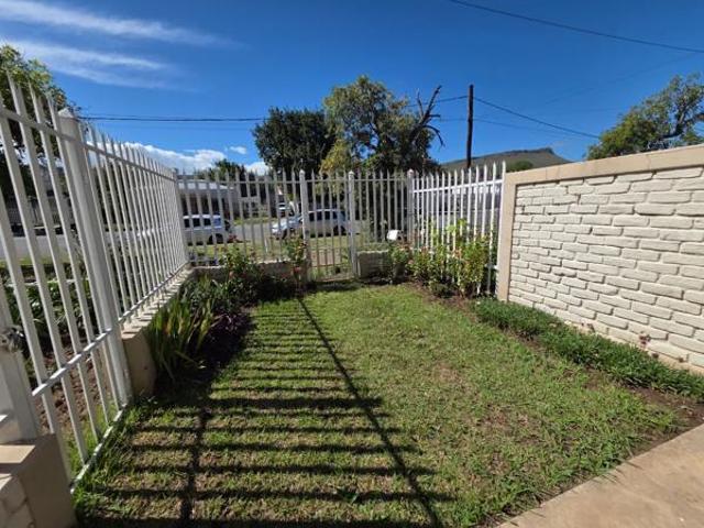 Townhouse for sale in Queenstown, Eastern Cape