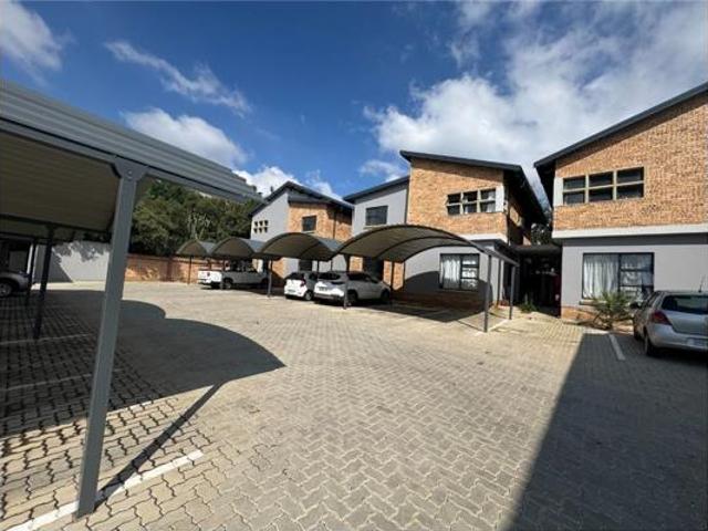 Townhouse for rent in Pretoria, City of Tshwane Metropolitan Municipality