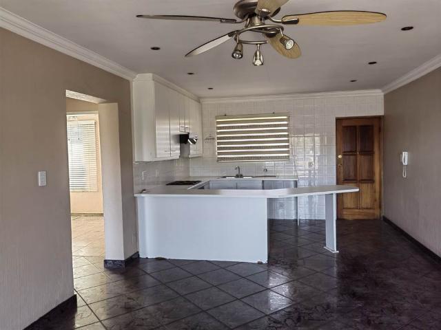 Townhouse for sale in Ekurhuleni, Gauteng