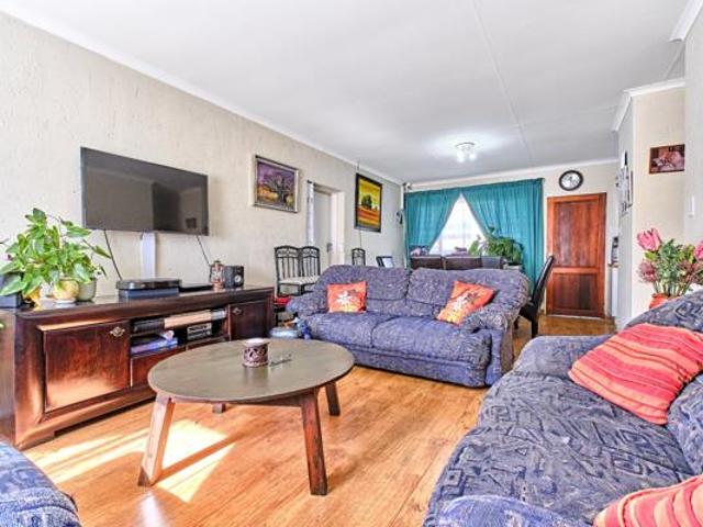 Townhouse for sale in Westonaria, Gauteng