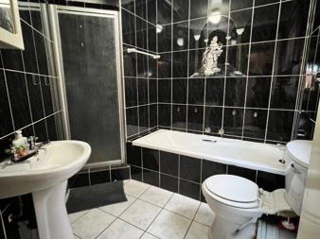 Townhouse for rent in Westonaria, Gauteng