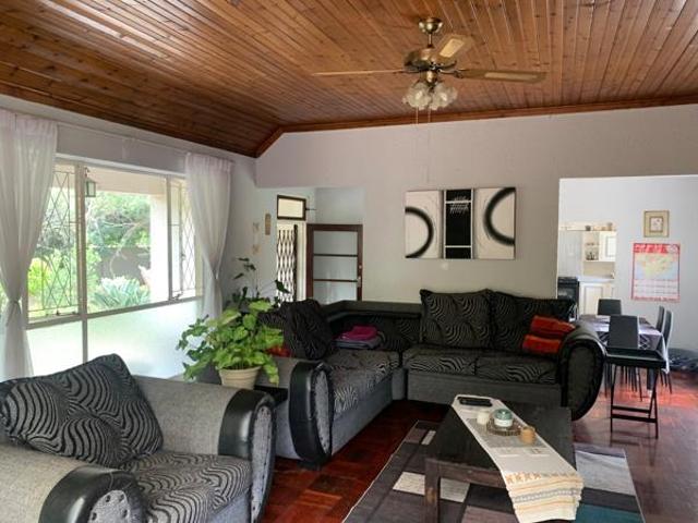 Townhouse for rent in Vosloorus, Gauteng