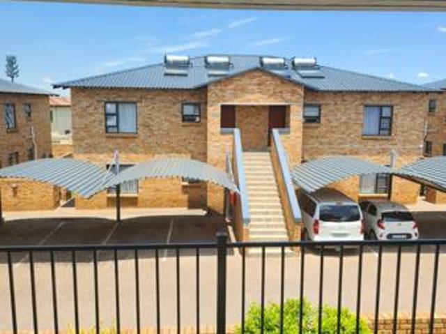 Townhouse for rent in Jansenpark, City of Ekurhuleni Metropolitan Municipality