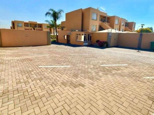 Townhouse for sale in Ekurhuleni, Gauteng