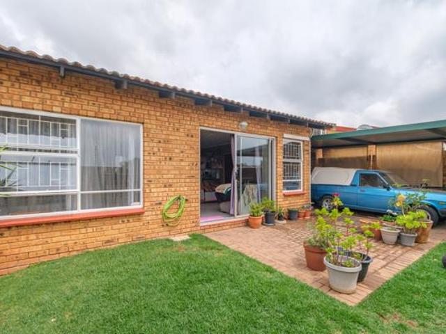 Townhouse for sale in Westonaria, Gauteng