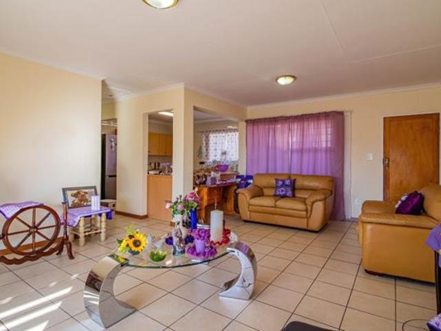 Townhouse for sale in Westonaria, Gauteng