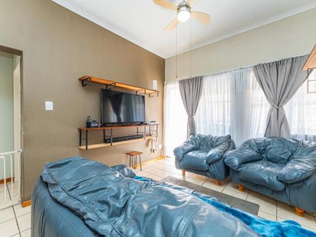 Townhouse for rent in Westonaria, Gauteng