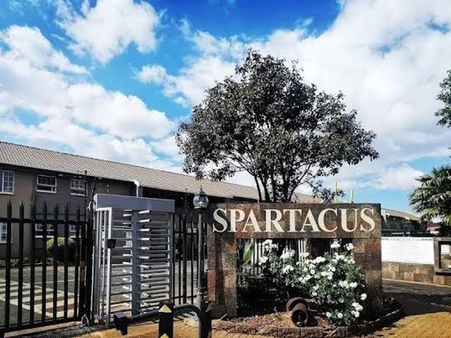 Townhouse for sale in Ekurhuleni, Gauteng