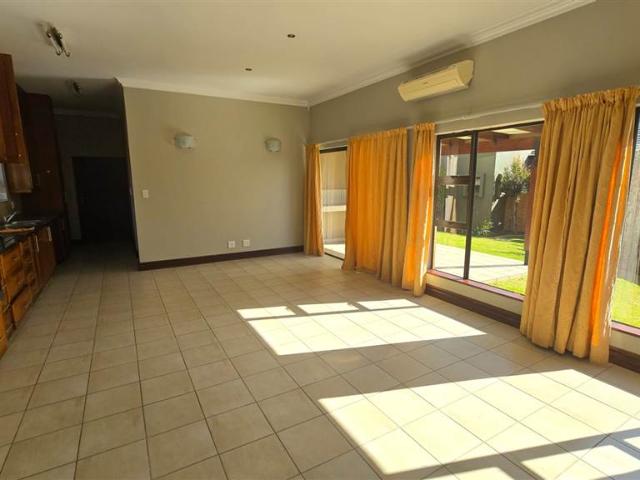 Townhouse for rent in Centurion