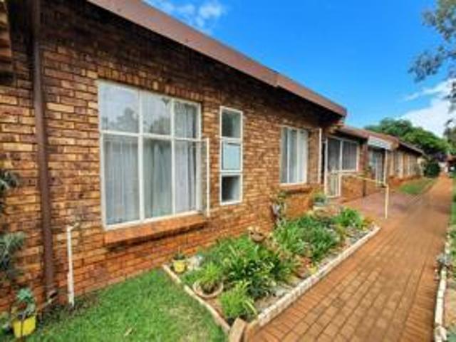 Townhouse for sale in Akasia, Gauteng
