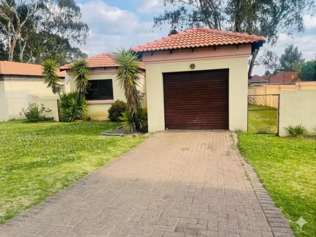 Townhouse for sale in Witbank, Mpumalanga