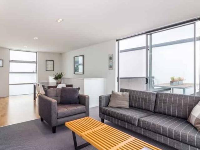 Townhouse for rent in Heathcote, Canterbury