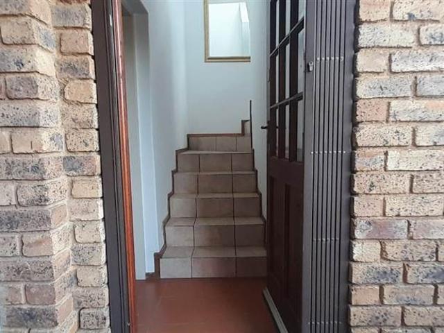 Townhouse for sale in Vosloorus, Gauteng