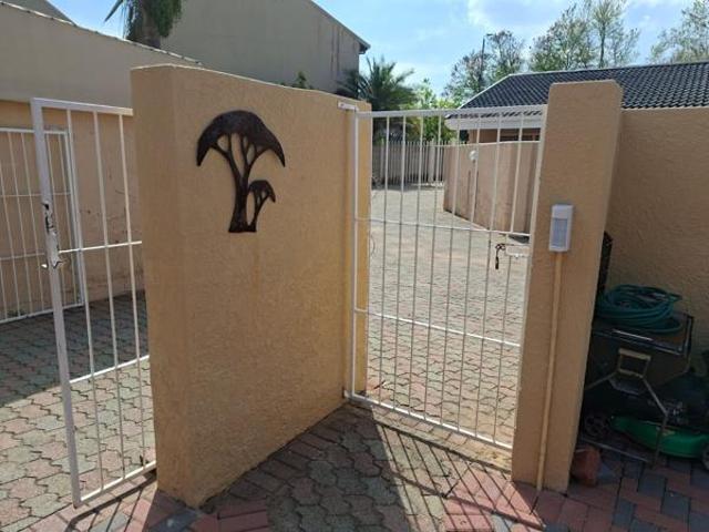 Townhouse for sale in Lejweleputswa, Free State