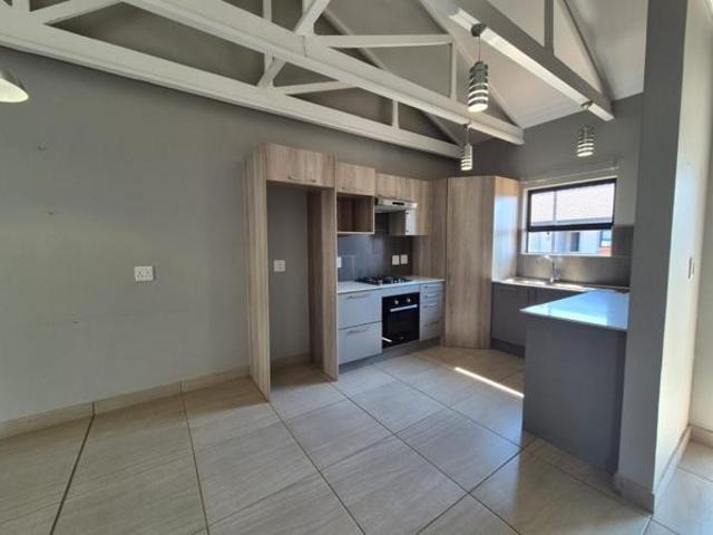 Townhouse for rent in North West