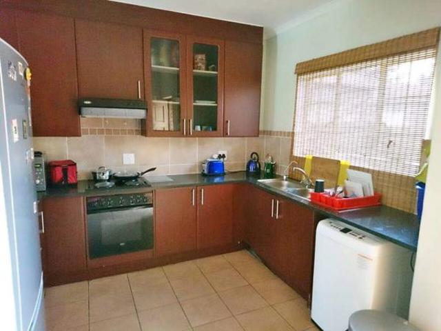 Townhouse for rent in Waterkloof, Gauteng