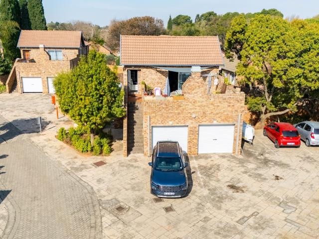 Townhouse for sale in Pretoria, City of Tshwane Metropolitan Municipality