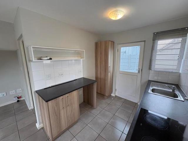 Townhouse for rent in Cape Town, Western Cape