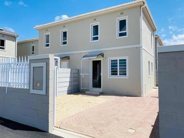 Townhouse for rent in Cape Town, Western Cape