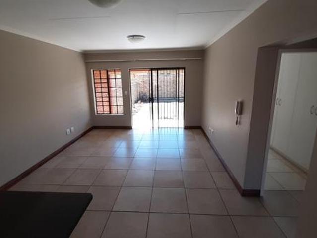 Townhouse for rent in Midvaal, Gauteng