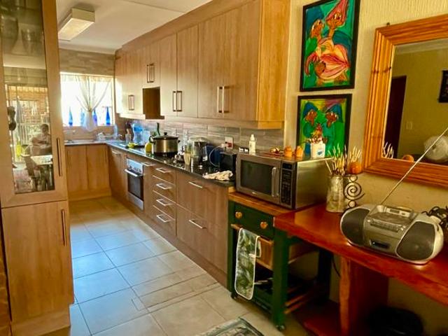 Townhouse for rent in Westonaria, Gauteng