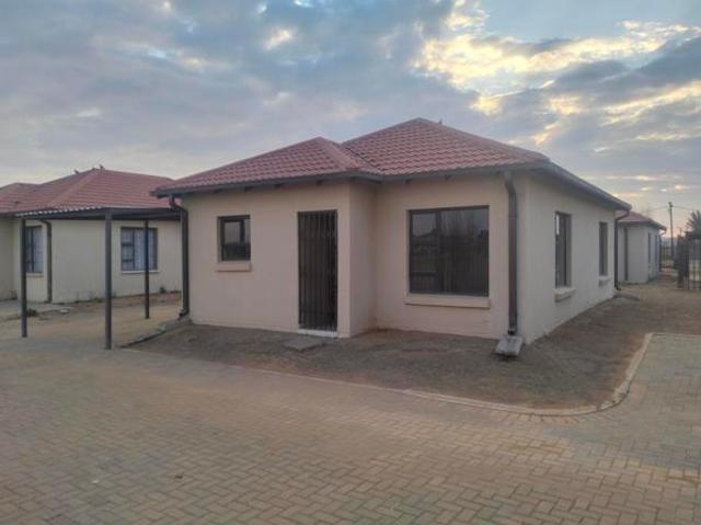 Townhouse for sale in Bloemfontein, Free State