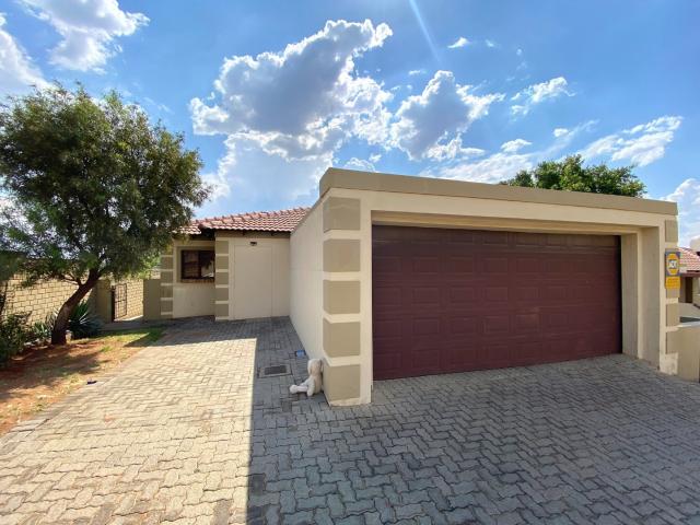 Townhouse for rent in Centurion, City of Tshwane Metropolitan Municipality
