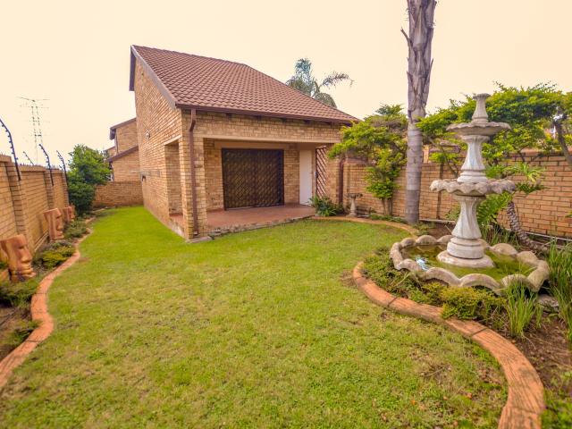 Townhouse for sale in Centurion, City of Tshwane Metropolitan Municipality