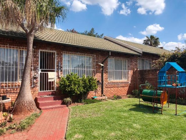 Townhouse for sale in Centurion, City of Tshwane Metropolitan Municipality