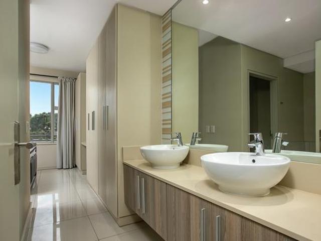 Townhouse for rent in Vosloorus, Gauteng