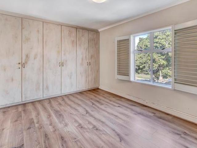 Townhouse for rent in Cape Town, Western Cape