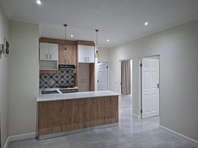 Townhouse for rent in Cape Town, Western Cape