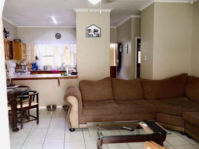 Townhouse for sale in Tlhabane, North West
