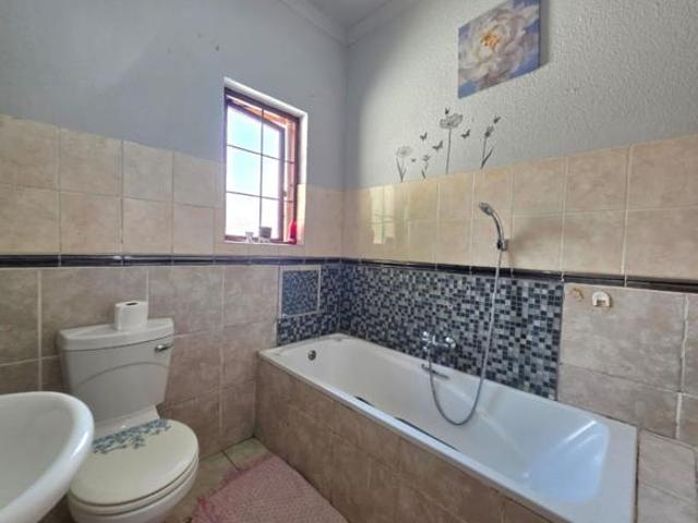 Townhouse for sale in Tlhabane, North West