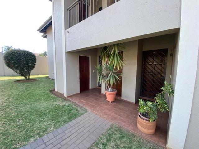 Townhouse for rent in Ekurhuleni, Gauteng