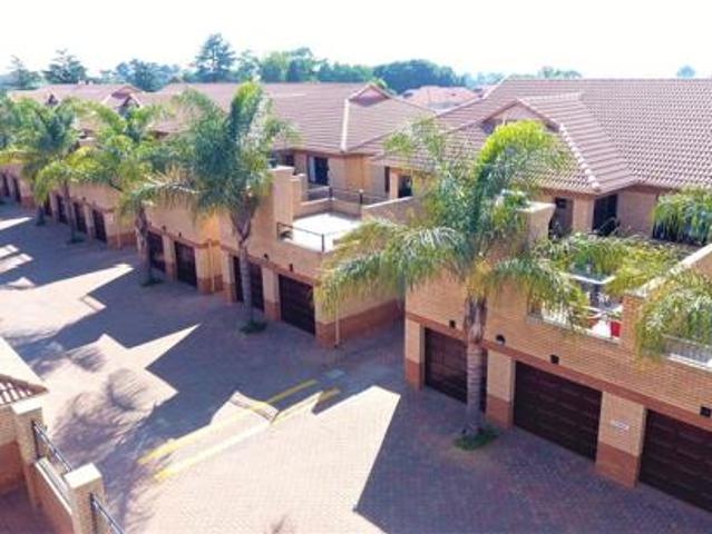 Townhouse for rent in Ekurhuleni, Gauteng
