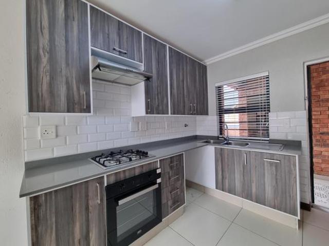 Townhouse for rent in Jansenpark, City of Ekurhuleni Metropolitan Municipality