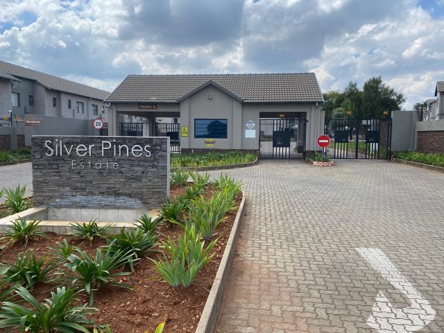 Townhouse for sale in Ekurhuleni, Gauteng