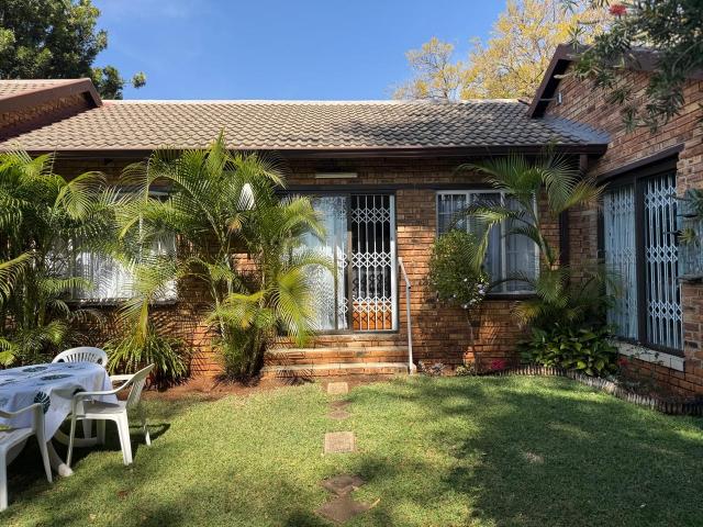 Townhouse for sale in Tlhabane, North West