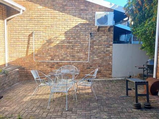 Townhouse for sale in Tlhabane, North West