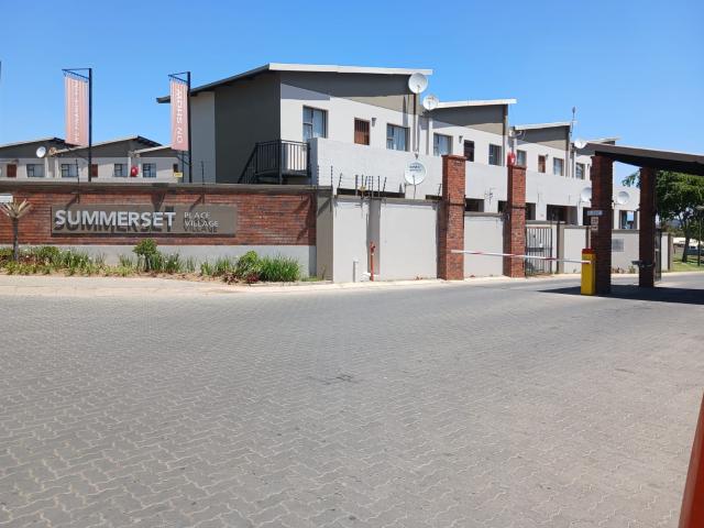 Townhouse for sale in Midrand, City of Johannesburg Metropolitan Municipality