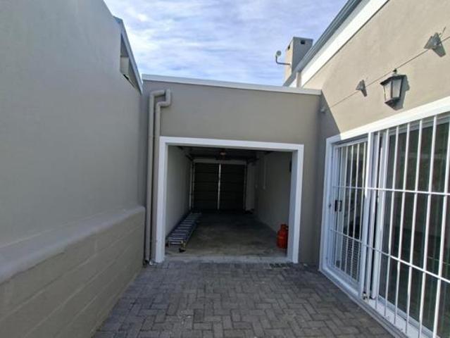 Townhouse for rent in Rietpoel, Theewaterskloof Local Municipality