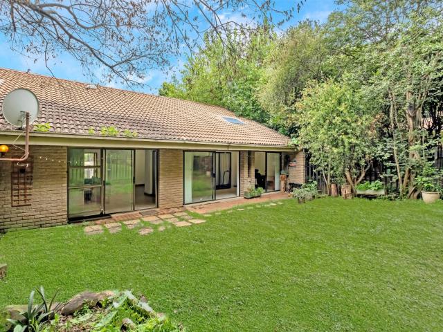 Townhouse for sale in Alexandra, Gauteng