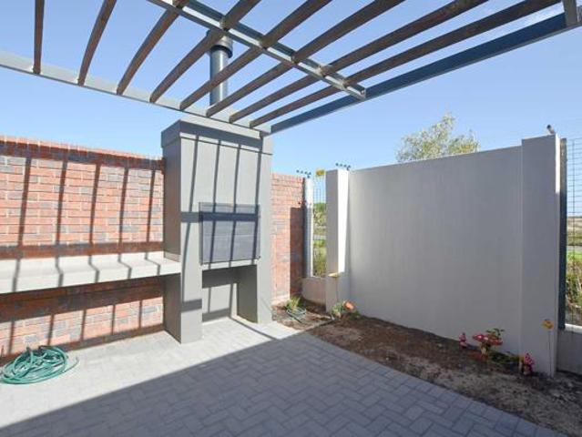 Townhouse for sale in Cape Town, Western Cape