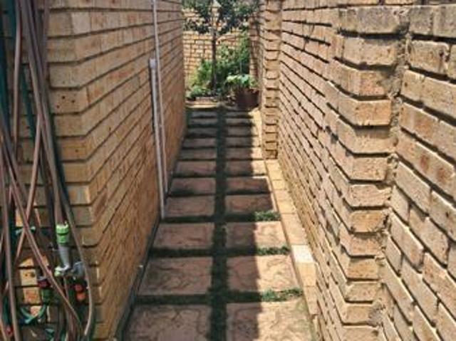 Townhouse for sale in Oranjeville, Free State