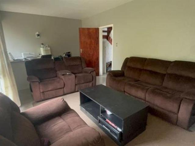 Townhouse for sale in Oranjeville, Free State