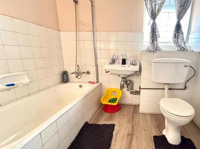 Townhouse for sale in Oranjeville, Free State